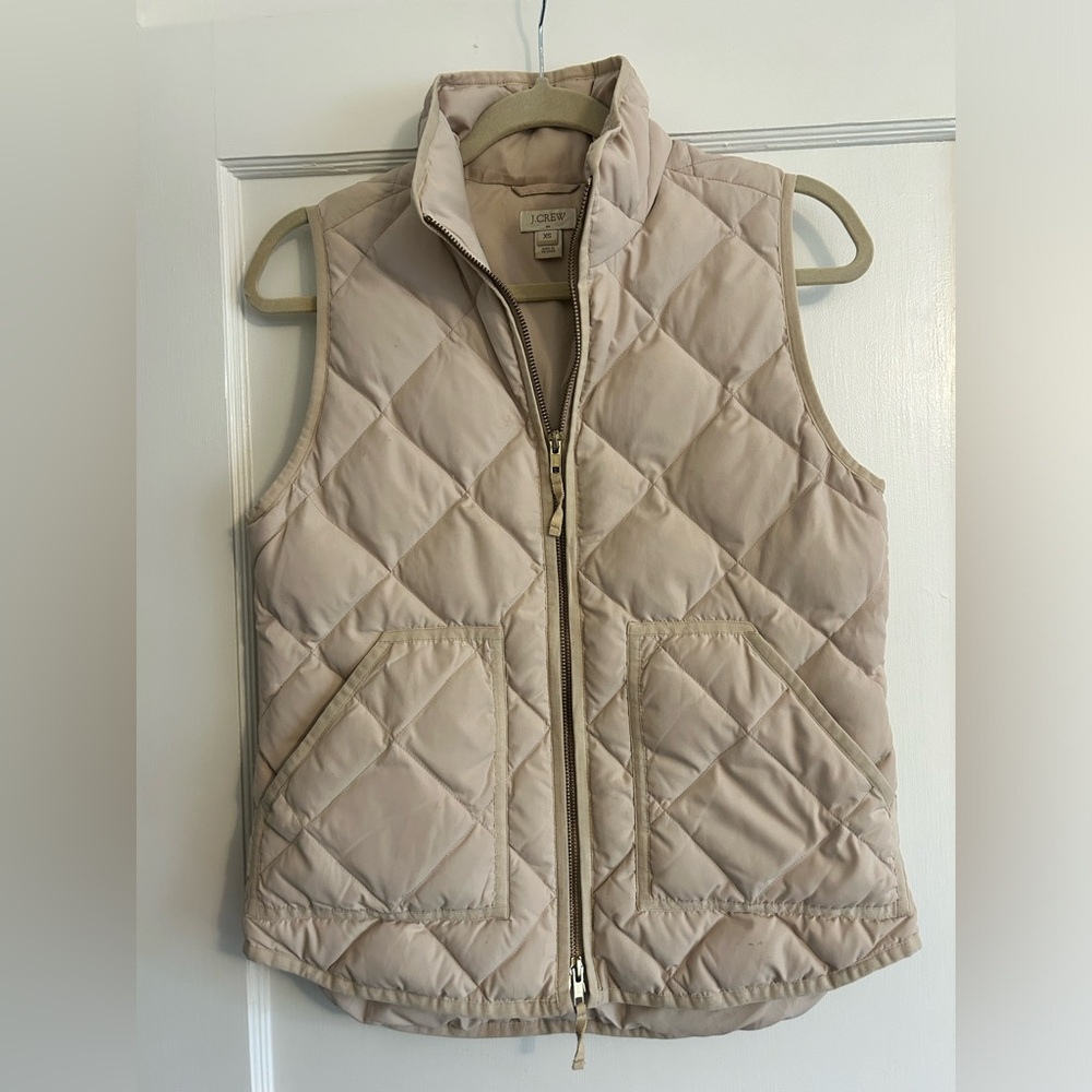 J.CREW - ivory puffer vest, gold zipper